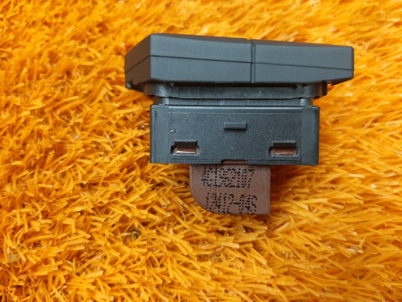 Кнопка центрального замка, 500 рублей, Красноярск