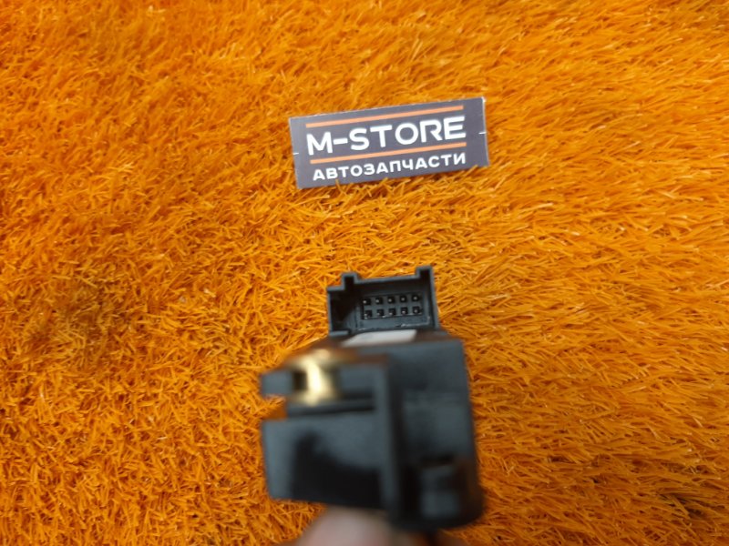 кнопка памяти сидений, 300 рублей, Красноярск