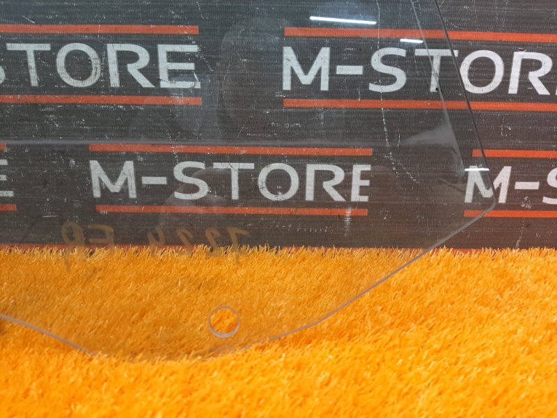 Стекло боковое, 980 рублей, Красноярск