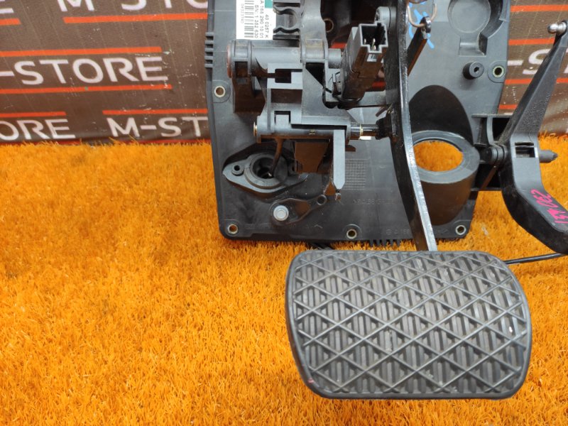 педаль тормоза, 980 рублей, Красноярск