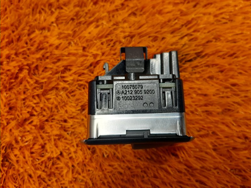 Кнопка открывания багажника, 350 рублей, Красноярск