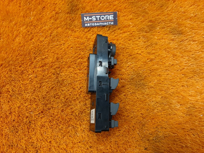 Блок управления стеклоподъемниками, 1000 рублей, Красноярск