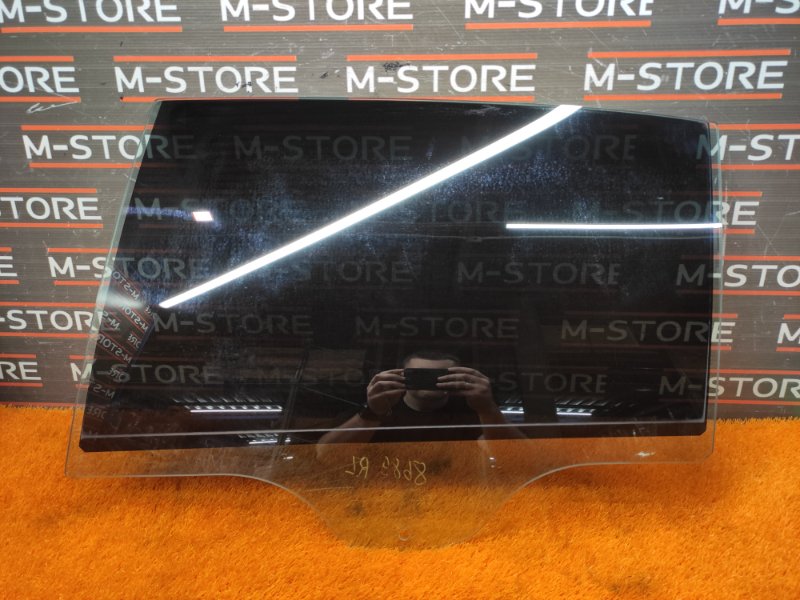 Стекло боковое, 540 рублей, Красноярск