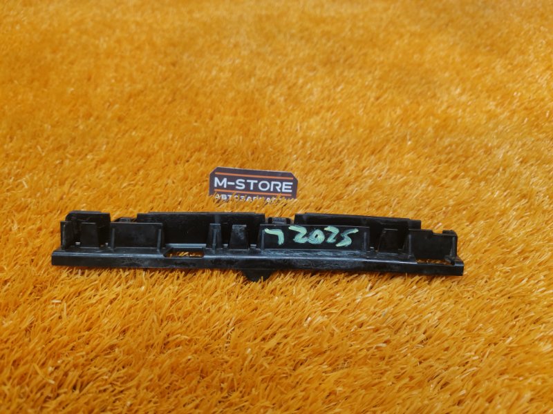 кронштейн порога, 510 рублей, Красноярск