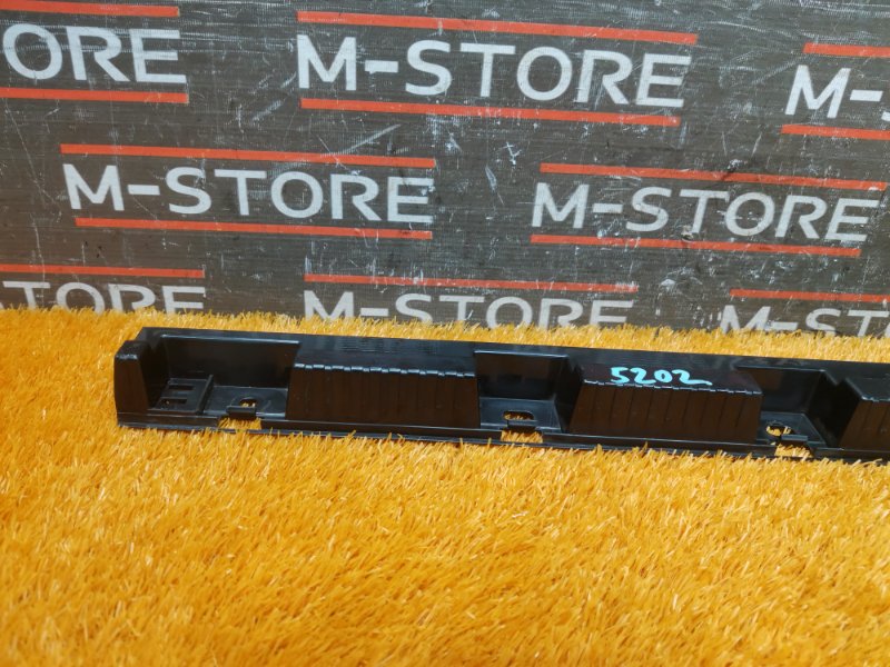 кронштейн порога, 530 рублей, Красноярск