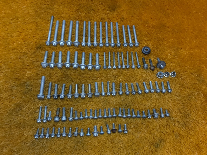 Болты и гайки ДВС, 930 рублей, Красноярск