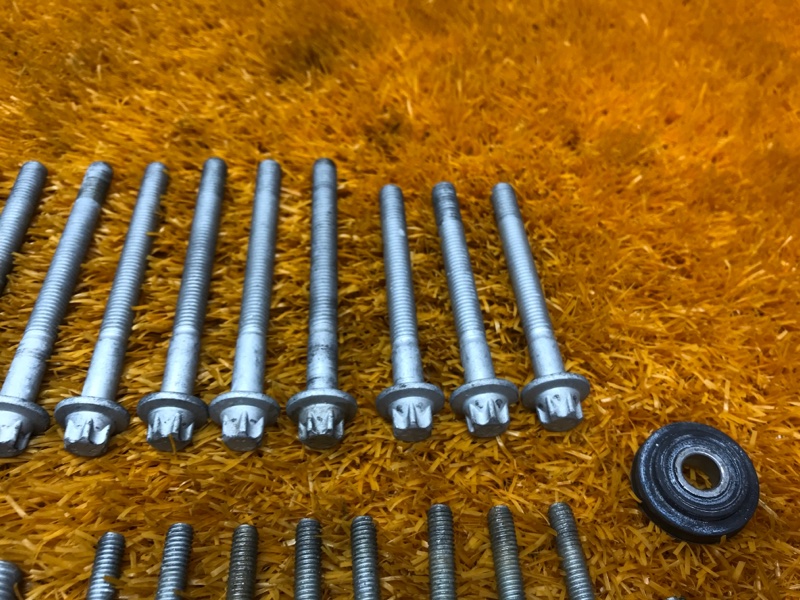 Болты и гайки ДВС, 930 рублей, Красноярск