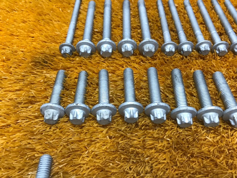 Болты и гайки ДВС, 930 рублей, Красноярск