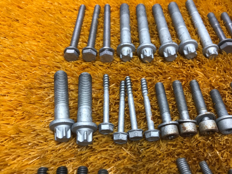 Болты и гайки ДВС, 810 рублей, Красноярск