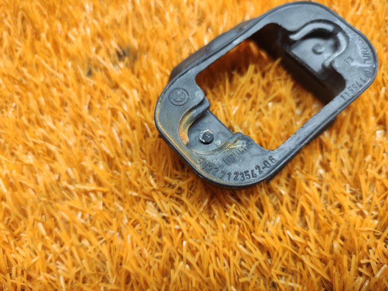 Уплотнитель ограничителя двери, 250 рублей, Красноярск