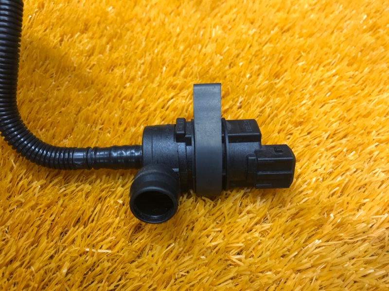 Клапан вентиляции топливного бака, 670 рублей, Красноярск