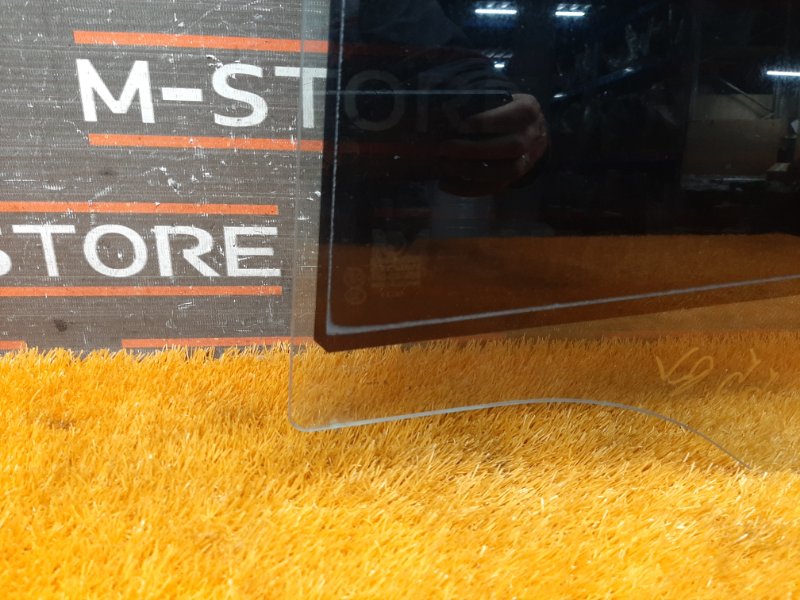 Стекло боковое, 350 рублей, Красноярск