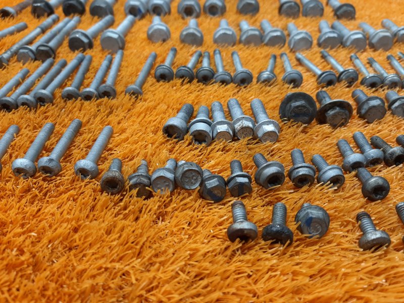 Болты и гайки ДВС, 800 рублей, Красноярск