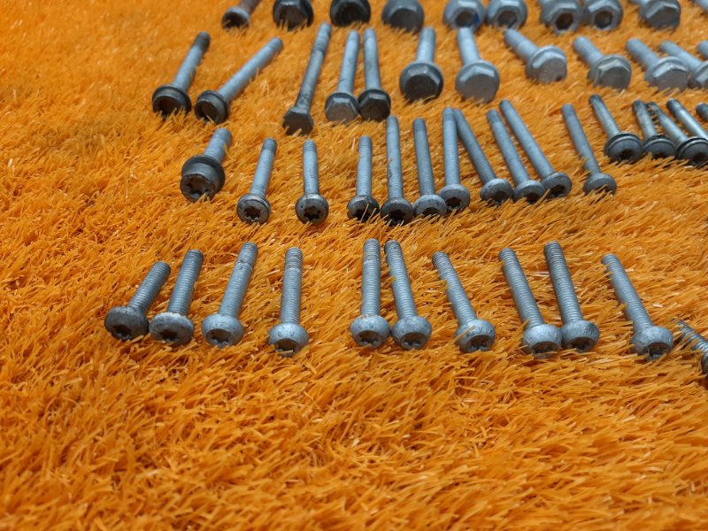 Болты и гайки ДВС, 800 рублей, Красноярск