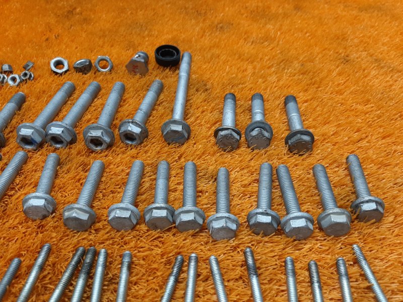 Болты и гайки ДВС, 800 рублей, Красноярск