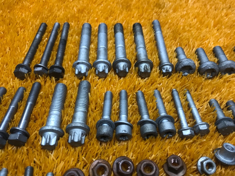 Болты и гайки ДВС, 630 рублей, Красноярск