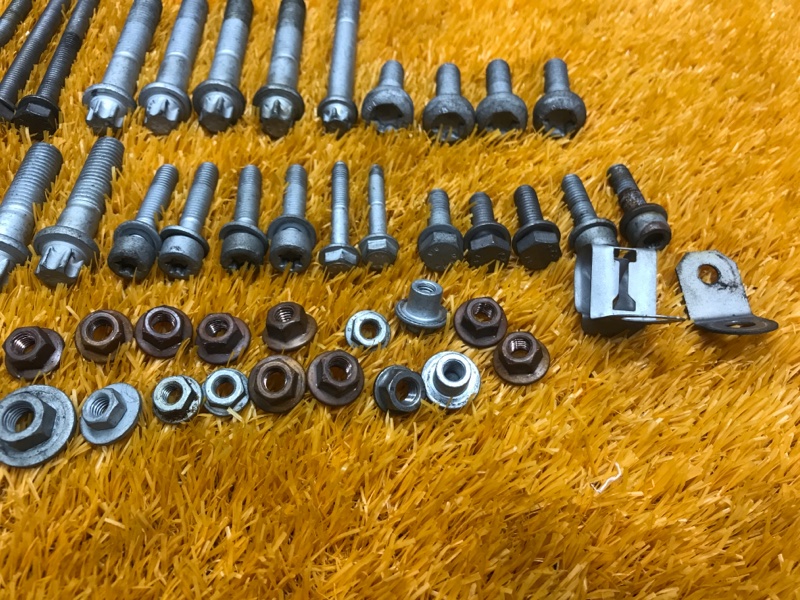 Болты и гайки ДВС, 630 рублей, Красноярск