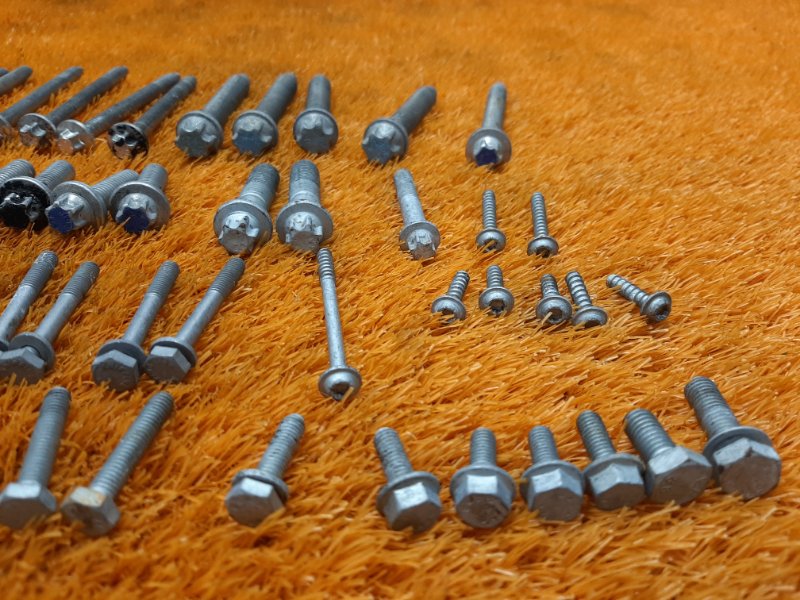 Болты и гайки ДВС, 810 рублей, Красноярск