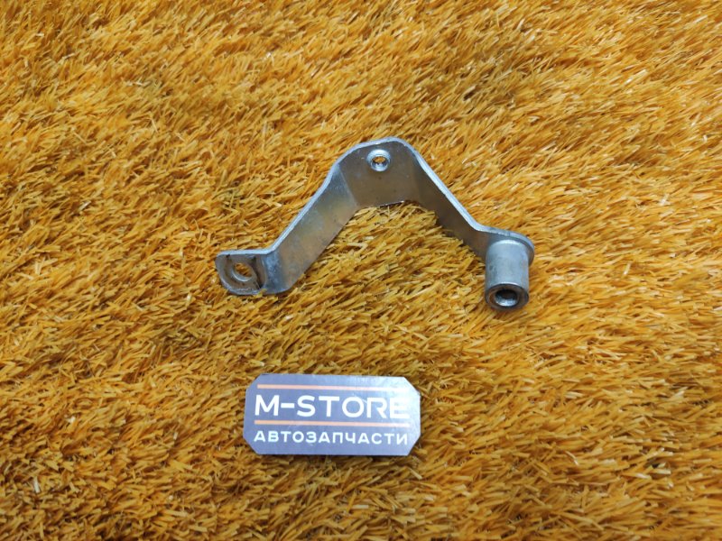 кронштейн, 300 рублей, Красноярск