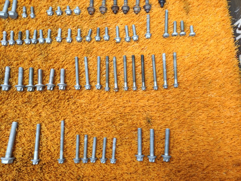 Болты и гайки ДВС, 750 рублей, Красноярск