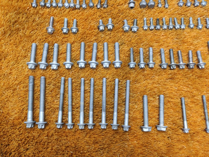 Болты и гайки ДВС, 750 рублей, Красноярск