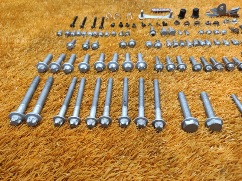 Болты и гайки ДВС, 750 рублей, Красноярск