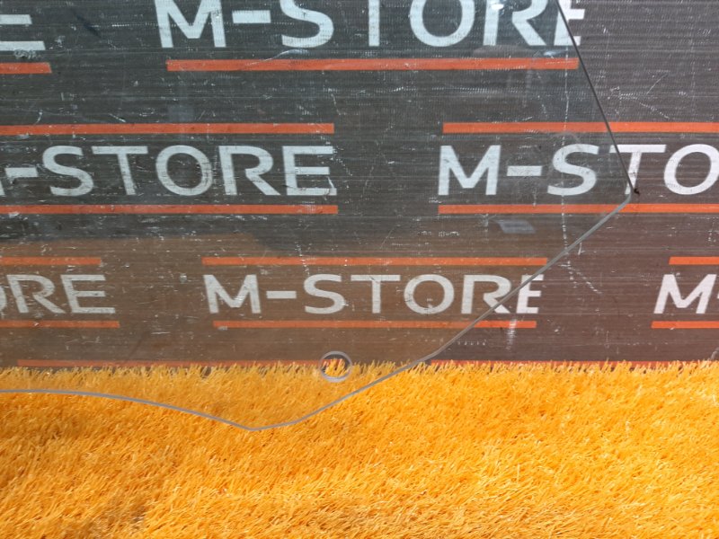 Стекло боковое, 980 рублей, Красноярск