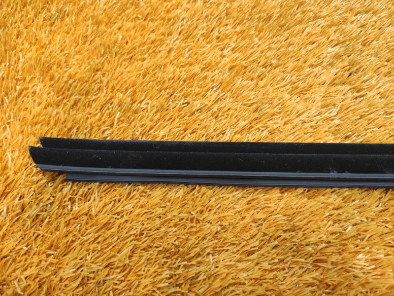 уплотнитель стекла двери, 930 рублей, Красноярск