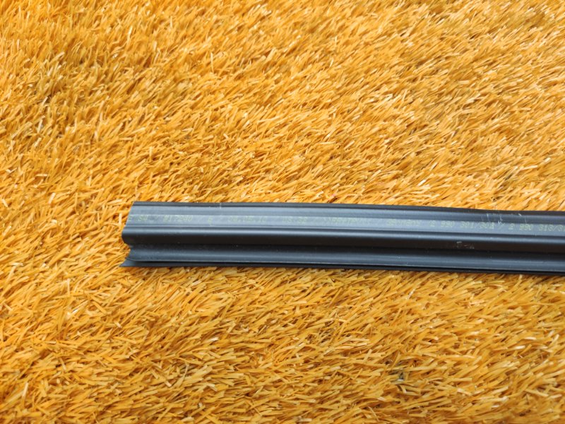 уплотнитель стекла двери, 930 рублей, Красноярск