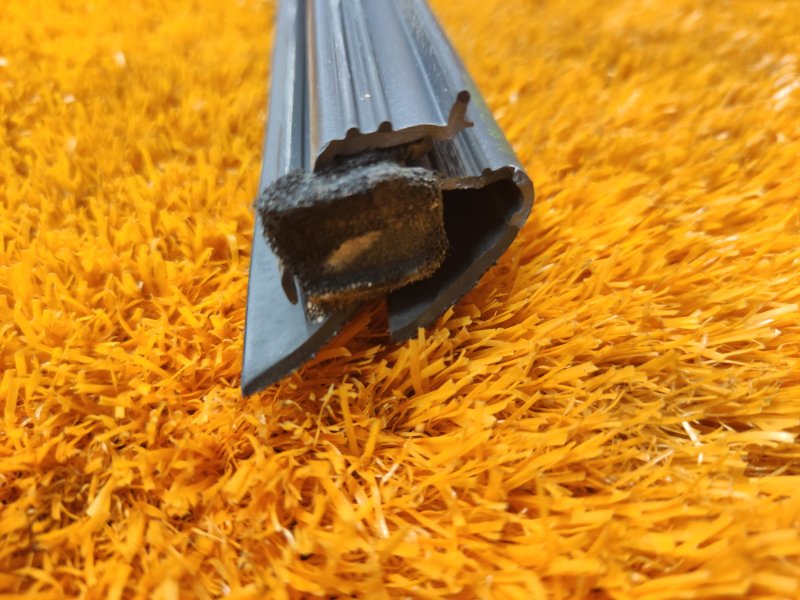 уплотнитель стекла двери, 340 рублей, Красноярск