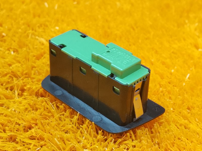 Кнопка центрального замка, 700 рублей, Красноярск