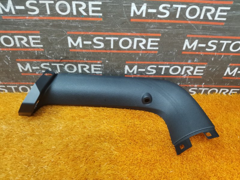 обшивка двери багажника, 670 рублей, Красноярск