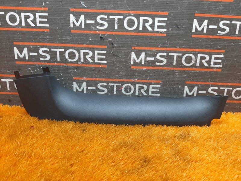 обшивка двери багажника, 300 рублей, Красноярск