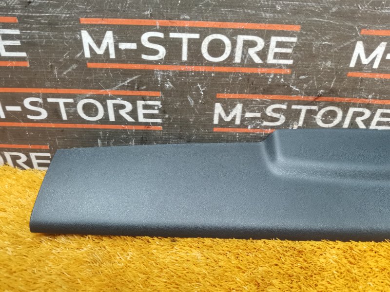 обшивка двери багажника, 350 рублей, Красноярск