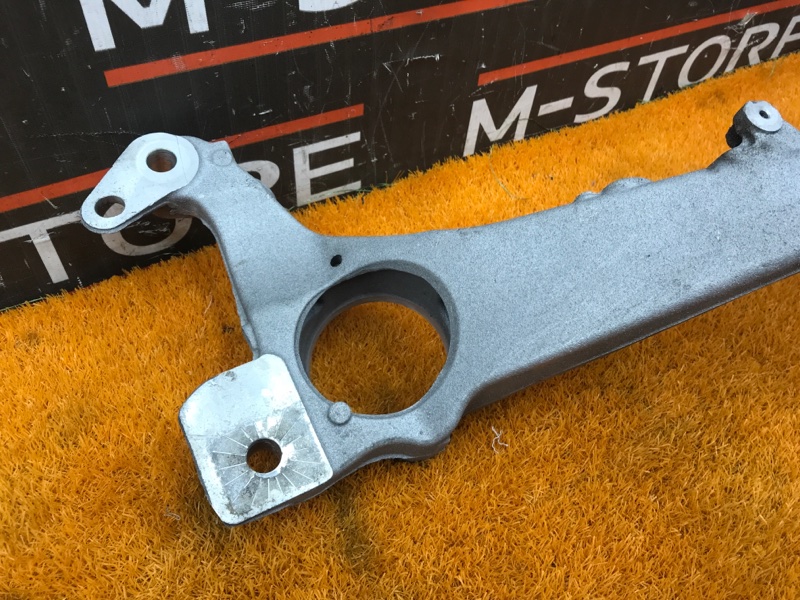 Кронштейн подушки двигателя, 1000 рублей, Красноярск