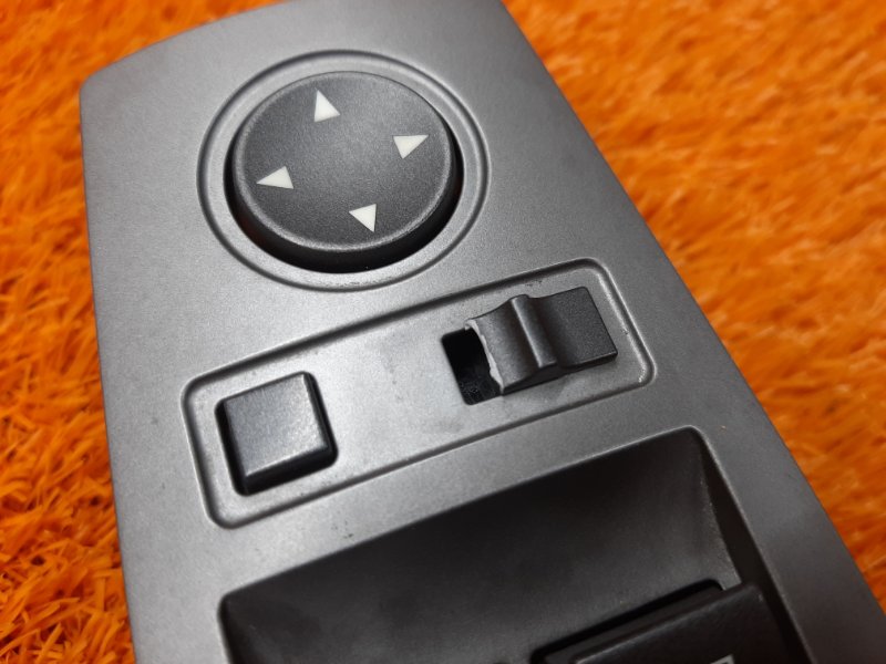 Блок управления стеклоподъемниками, 1000 рублей, Красноярск