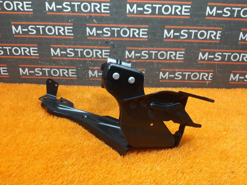 кронштейн фары, 2710 рублей, Красноярск