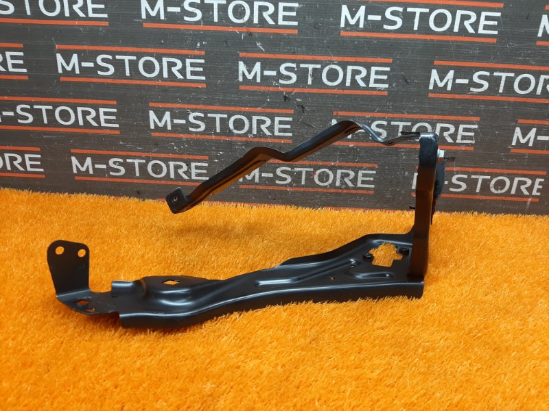 кронштейн фары, 2710 рублей, Красноярск