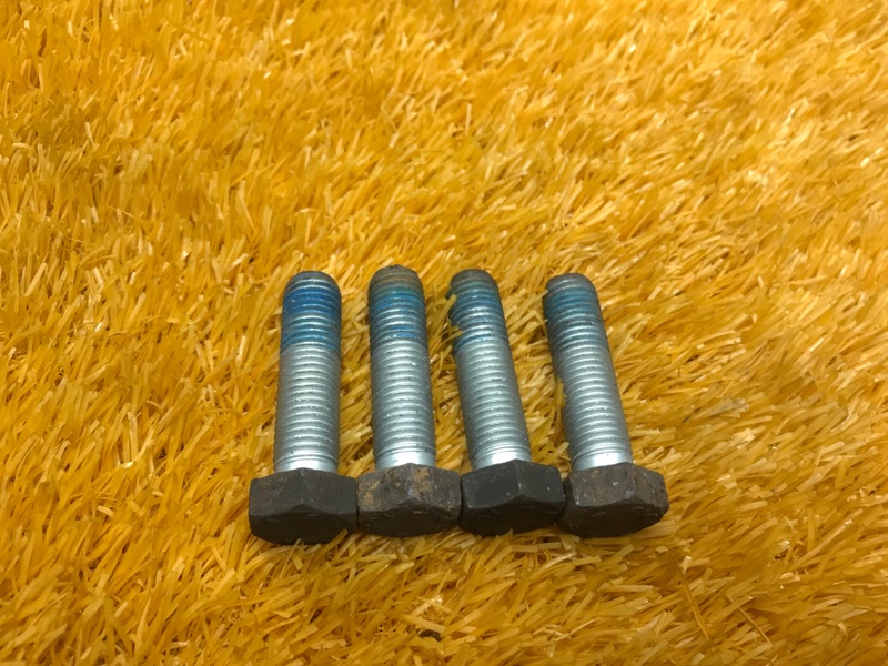 Болт суппорта, 280 рублей, Красноярск