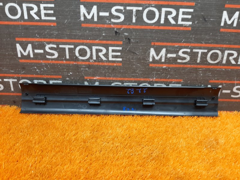 Накладка на порог салона, 480 рублей, Красноярск