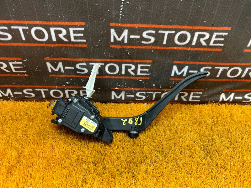 педаль газа, 500 рублей, Красноярск