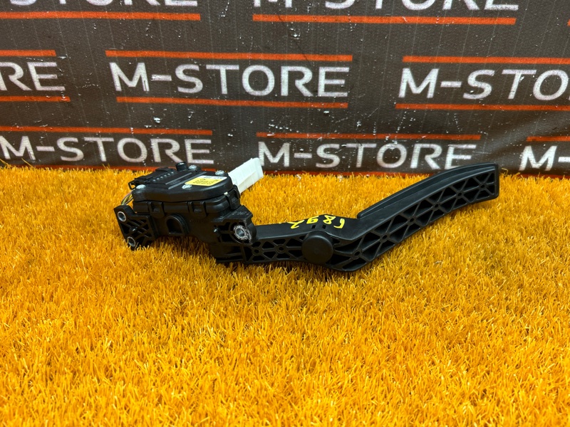 педаль газа, 500 рублей, Красноярск