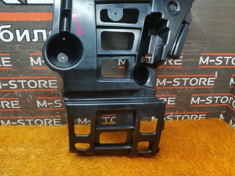 крепление бампера, 900 рублей, Красноярск