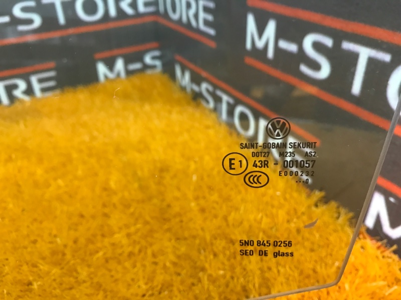 Стекло боковое, 980 рублей, Красноярск