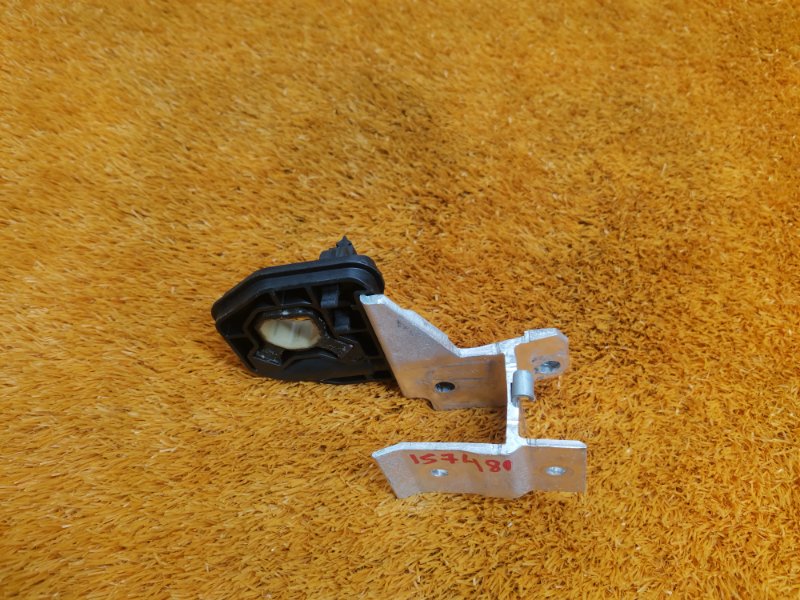 Кронштейн радиатора, 480 рублей, Красноярск