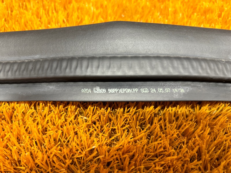 Уплотнитель капота, 450 рублей, Красноярск