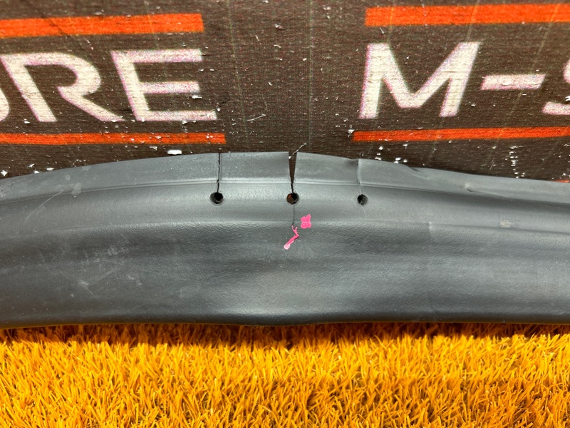 Уплотнитель капота, 340 рублей, Красноярск