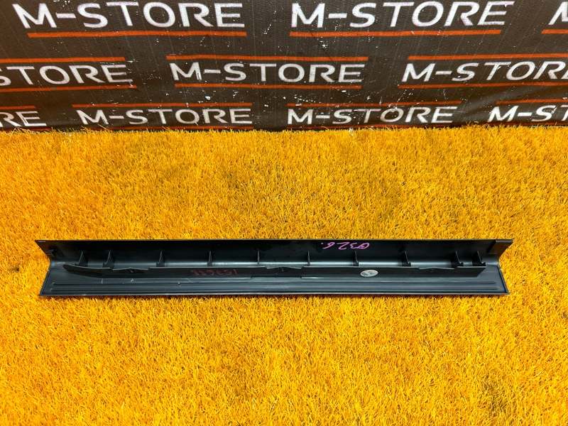 Накладка на порог салона, 300 рублей, Красноярск