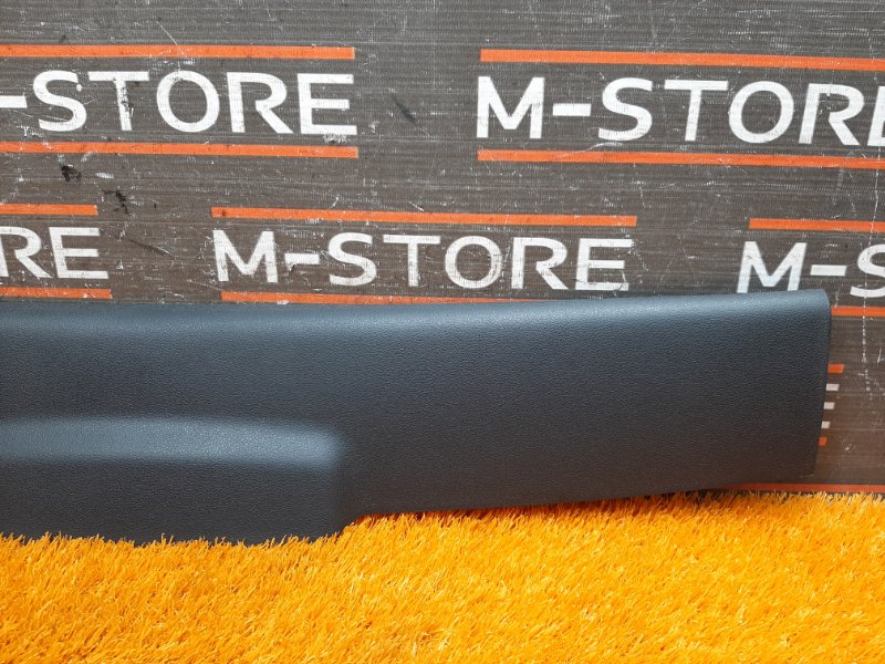 обшивка двери багажника, 350 рублей, Красноярск