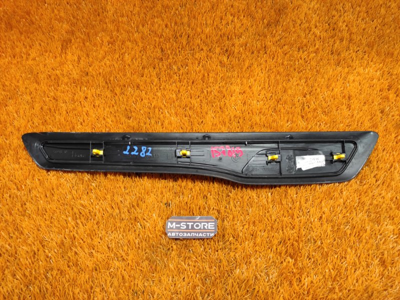 Накладка на порог салона, 670 рублей, Красноярск